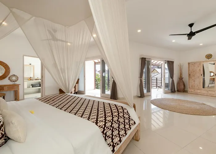 Villa Hiburan Seminyak (Bali)
