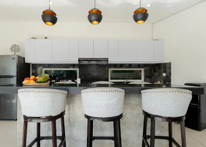 Villa Hiburan Seminyak (Bali)