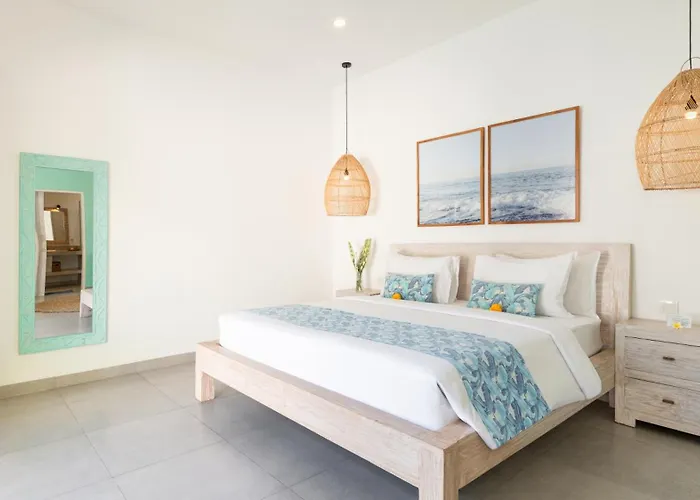 Hiburan Villa Seminyak (Bali)